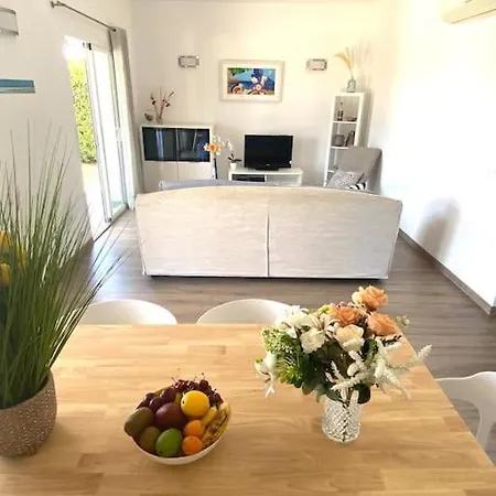 Villa Tres *