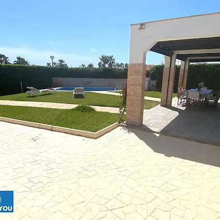 Tres Villa *